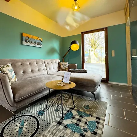 Stanmas Schaeferhuette * Busumer Deichhausen